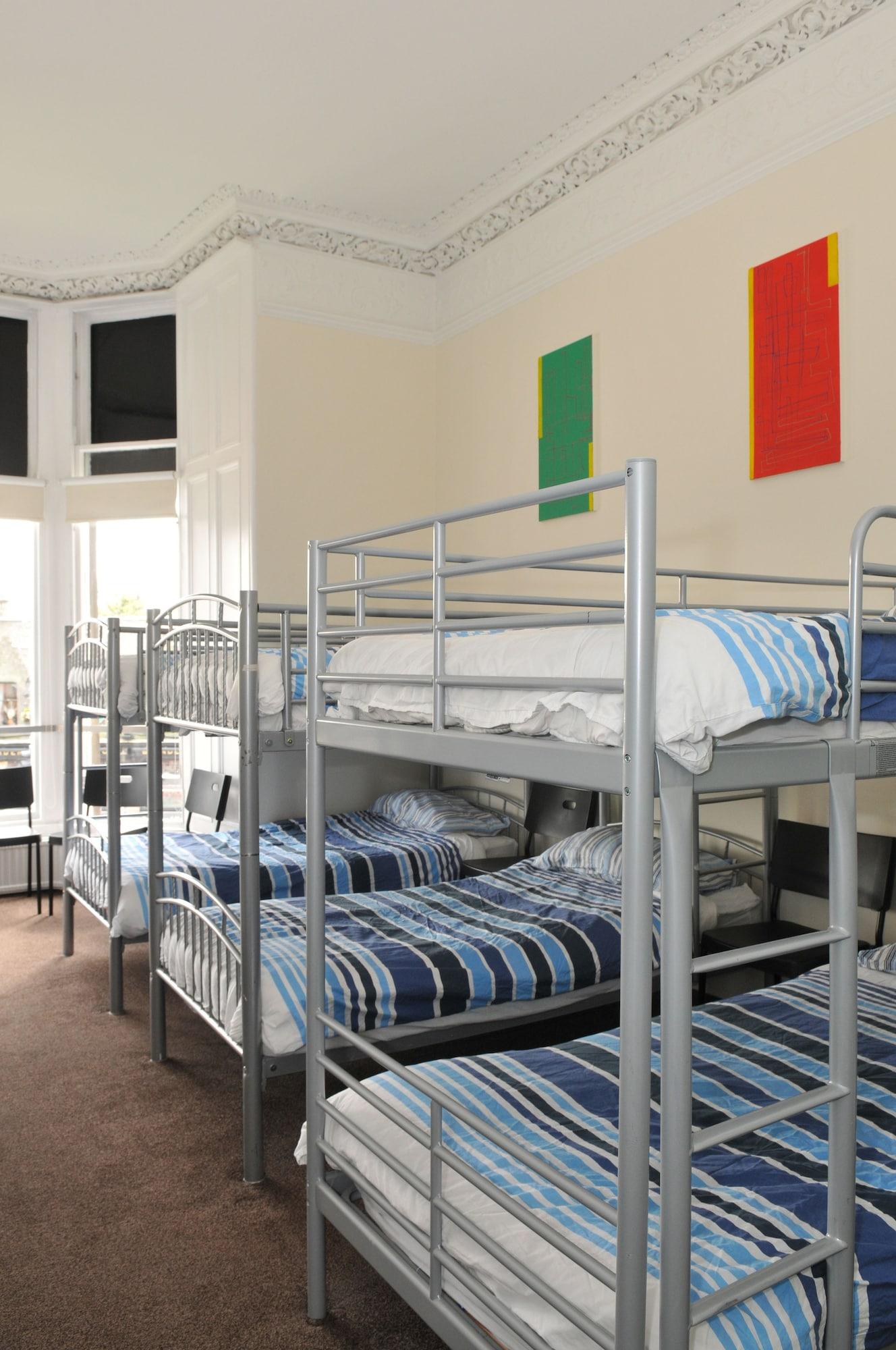 The Hostel Edinburgh Exterior photo